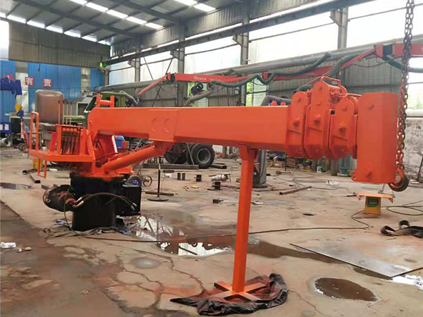 [廣西來賓船用甲板起重機公司設備維護保養]