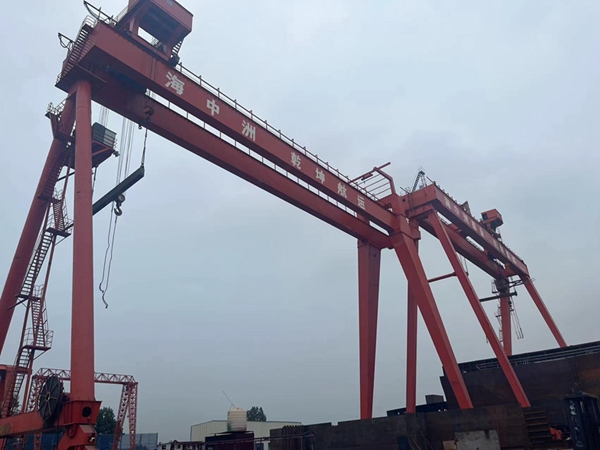 [造船專用門式起重機]